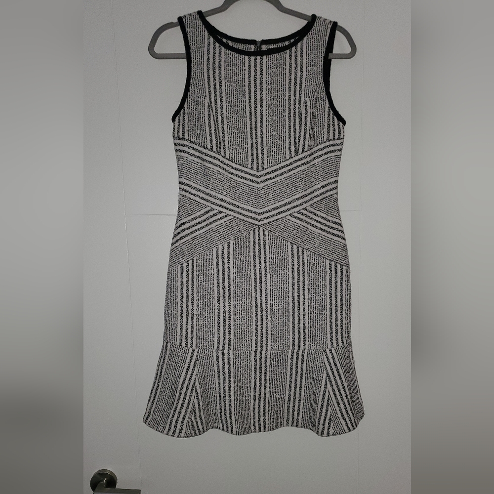 Karl Lagerfeld Paris - Shift dress